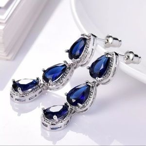 White Gold Blue sapphire Earrings